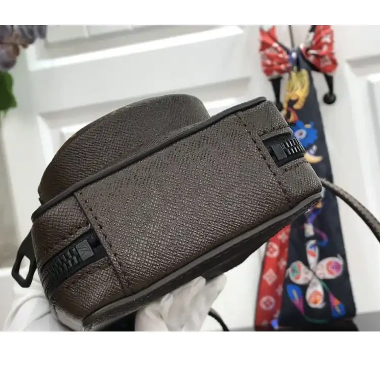 Brother Sam LV Bags 205FY0100 0728